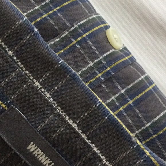 3/$20 item - Men’s Classic Fit Oxford Shirt - Picture 9 of 9